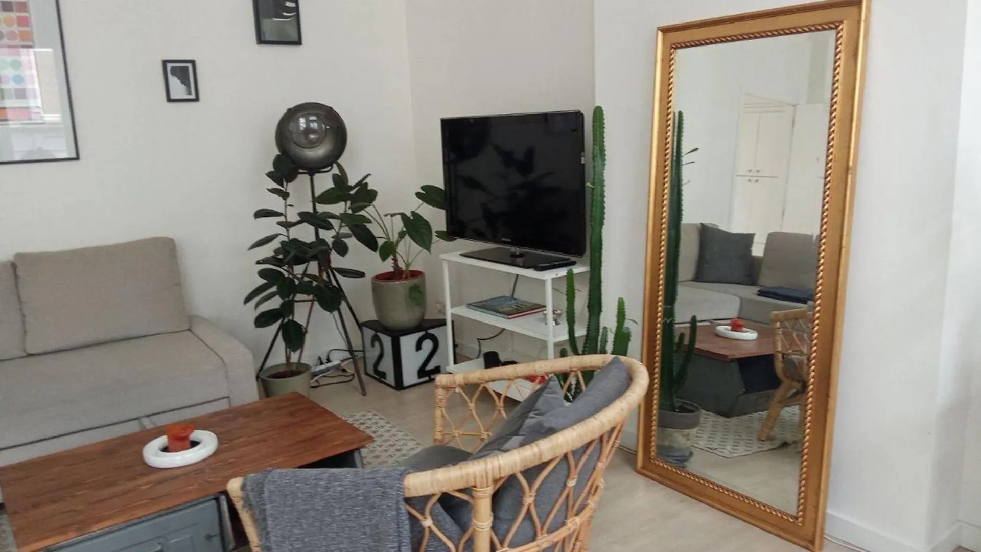 Beautiful Apart In Heartcity بروكسل فندق